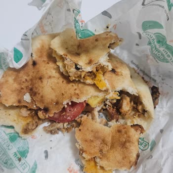 Konya Gökkuşağı Şubesi'nde Hayal Kırıklığı: Bayat Ekmek Ve Soğuk Döner