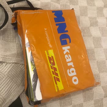 Yanlış Kitap Gönderimi Ve İletişim Sorunları