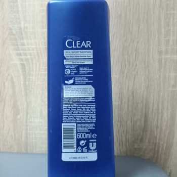 Clear Şampuan Saç Dökülmesine Neden Oldu