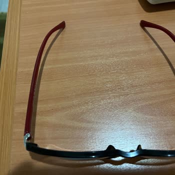 Atasun'da Hayal Kırıklığı: İlgisiz Hizmet Ve Defolu Gözlük Camı