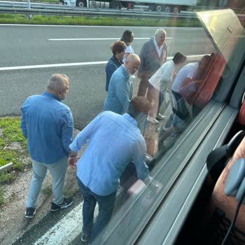 Jolly Tur İle Hayal Kırıklığı: Bavullarımız Yollara Saçıldı, Rehber Çözüm Üretmedi