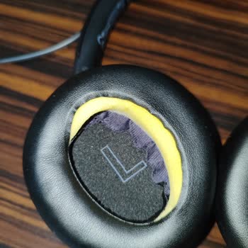 Anker Q30 Kulaklık Sorunu: Yırtılan Kulak Pedi