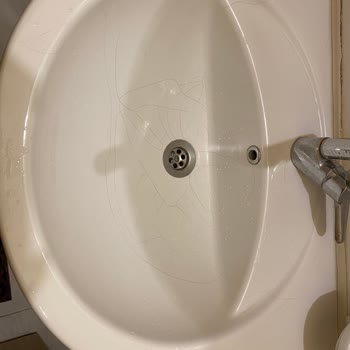 Ege Vitrifiye Lavabo Sır Çatlağı Sorunu