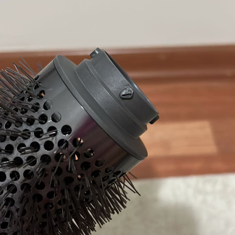 Dyson Fön Başlığı Isınıp Eriyor Yerinden Çıkıyor