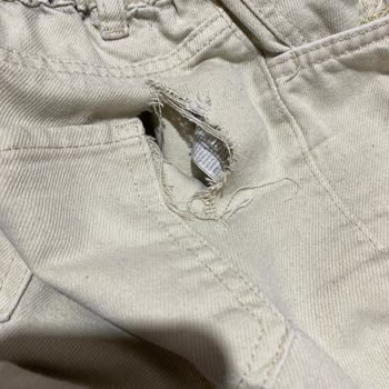 LCW Pantolonunda Üretici Hatası: İş Yerinde Zor Durumda Kaldım