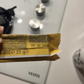 Çikolata Kabusunda Böcek Şoku!