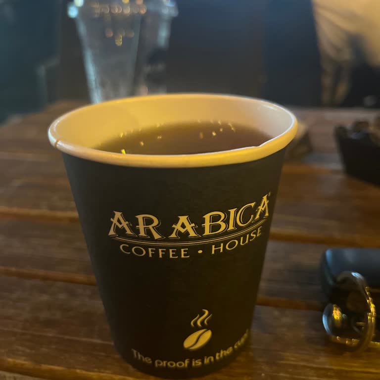 Cam Bardakta Çay Hizmeti Ve Çalışma Saatleri Sorunu