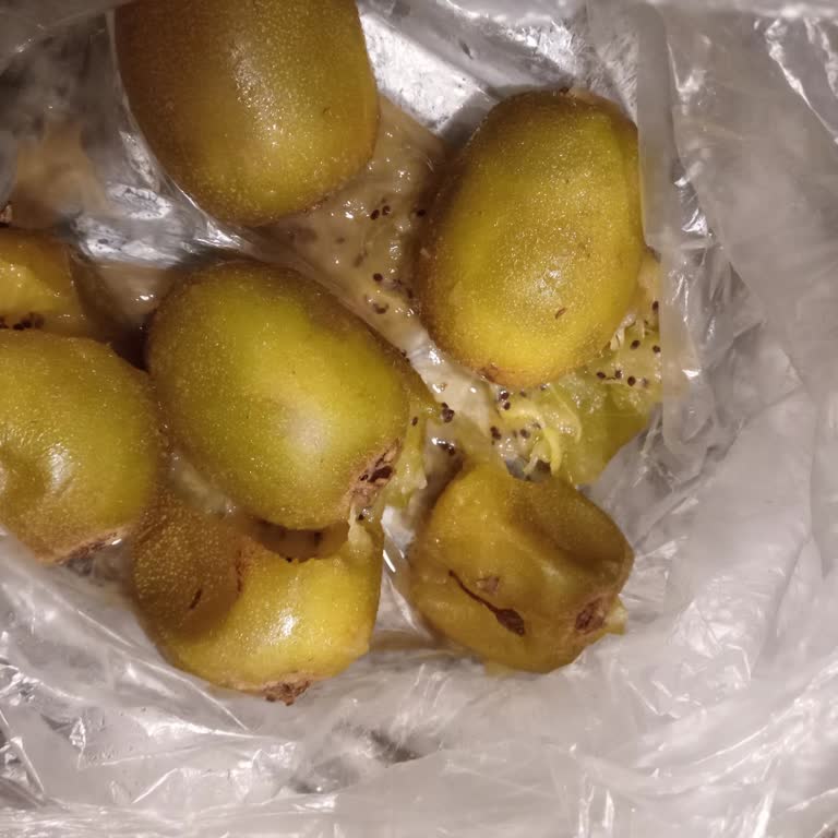 Çürük Kivi Skandalı: İlgisizlik Ve İade Sorunu