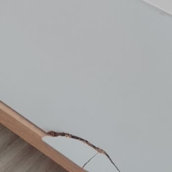 Kırık Karyola Ve 3 Aylık Bekleyiş