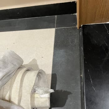 Kargo Firması Yüzünden Kirlenen Halı Ve Çözüm Beklentisi