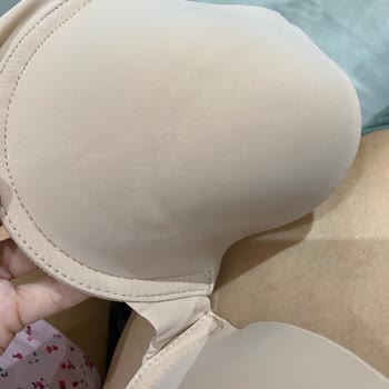 Koton Ürün Kalitesinde Hayal Kırıklığı: Göğüs Kapları Kırışık Çıktı!