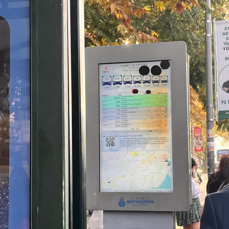 İstanbul'da Seyrek Otobüs Seferleri Mağduriyeti