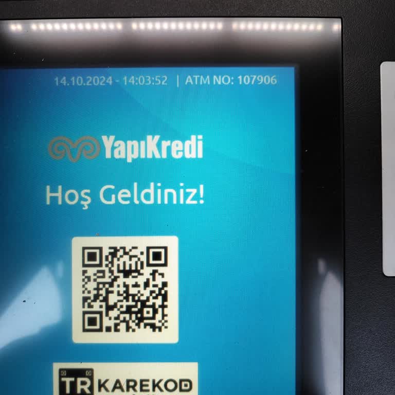 ATM'de Sıkışan Para Ve Bekleyiş