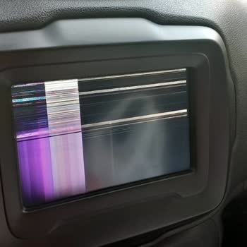 Garanti Kapsamında Olmayan Radyo Sorunu Ve Müşteri Memnuniyetsizliği