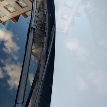 Renault Fluence Ön Cam Izgara Sorunu