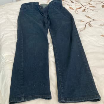 Mavi Jeans Pants Defective Due to Cutting Error, Requesting Exchange Without Receipt