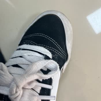 Vans Ayakkabının Yanları Açıldı, Çözüm Bekliyorum
