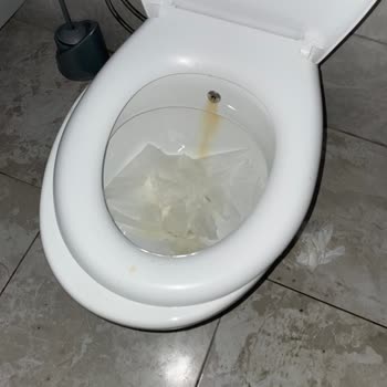 Kaçkar Devlet Hastanesi Hastane Temizliği Ve Personel İlgisizliği