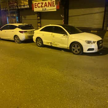 Gece Yarısı Moloz Aracının Çarptığı Aracımız İçin Çözüm Bekliyoruz
