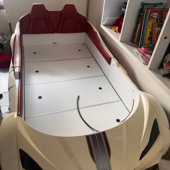 Çilek Mobilya Arabalı Yatağımızın Sararma Sorunu