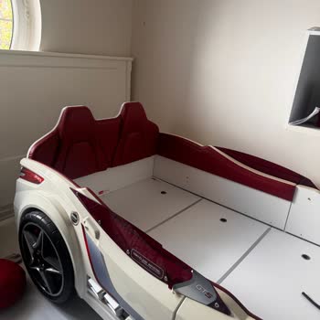 Çilek Mobilya Arabalı Yatağımızın Sararma Sorunu