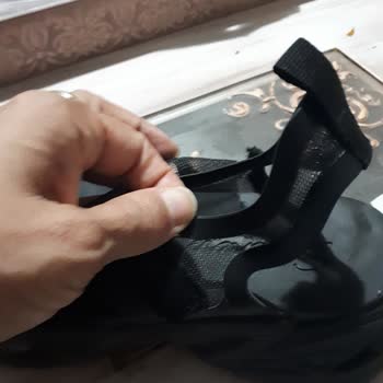 Sadece 10 Kez Giyilen Sandaletin Dikiş Yerlerinden Ayrılması Ve Üretim Hatası İddiası