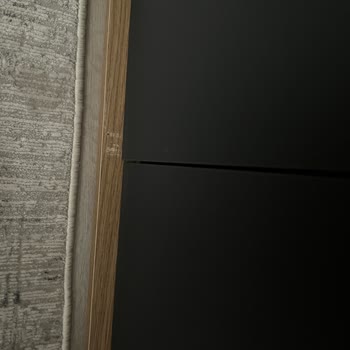 İstikbal Yatak Odası Takımında Dolap Kapakları Sorun Yaratıyor