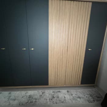 İstikbal Yatak Odası Takımında Dolap Kapakları Sorun Yaratıyor