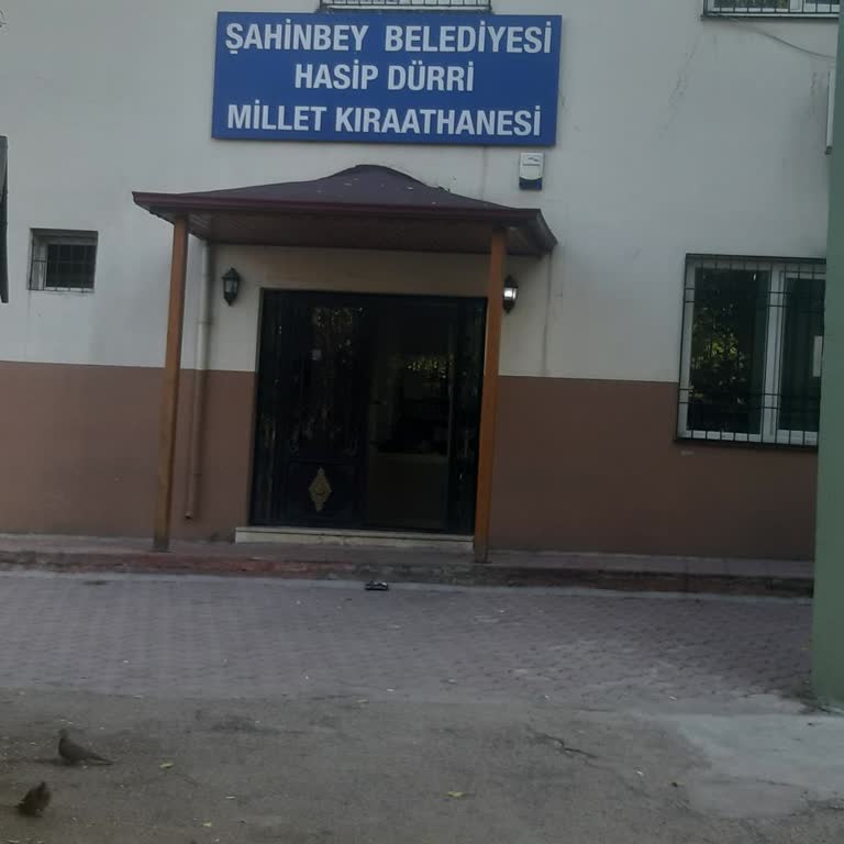 Kütüphane Görevlisinin Gereksiz Müdahaleleri