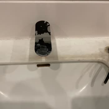 Sivas İva Park Avşar Sinemaları'nda Temizlik Sorunu