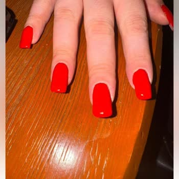 Ayça İpek Güzellik Protez Tırnak Yaptırdım Ve Asla Memnun Kalmadım