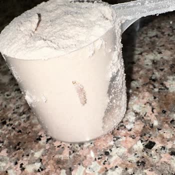 Bozuk Protein Tozu Ve Mağduriyet