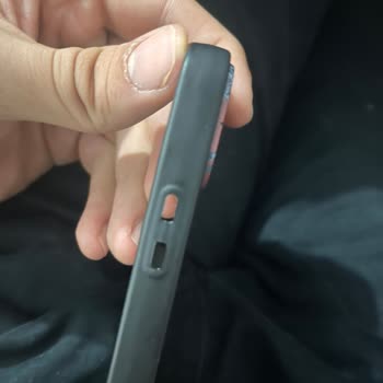 Dayanıklılığı Hayal Kırıklığı Yaratan İphone Kılıfı