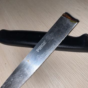 Güvenilir Marka Bıçağı Kullanırken Yaşanan Tehlikeli Kırılma