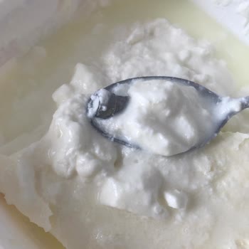 Yoğurt Paketinde Şok Edici Metal Parça