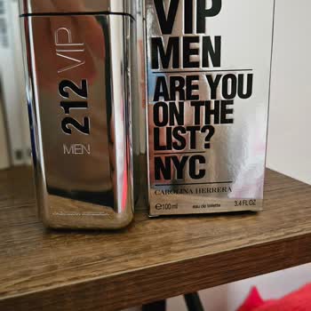 Caroline Herrera 212 VIP Parfümünde Kalıcılık Sorunu