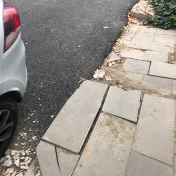 Öveçler'deki Tehlikeli Çukur Ve İlgisizlik