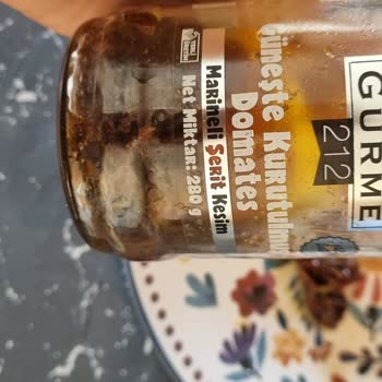 Gurme212 Kurutulmuş Domates Kavanozunda Demir Çıktı