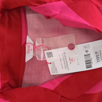 Penti Online Alışverişte Hayal Kırıklığı: Paketsiz Ve Yanlış Ürün Gönderimi