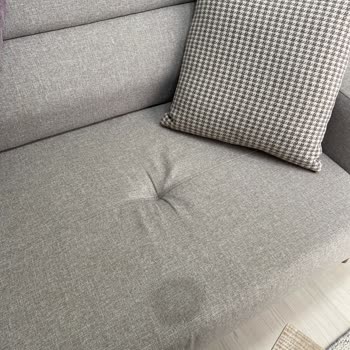 Gündoğdu Mobilya'dan Alınan Koltuk Takımında Su Lekesi Sorunu