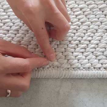 Püskül Halı Deposu'nda Ürün Karışıklığı Ve İletişimsizlik Sorunu