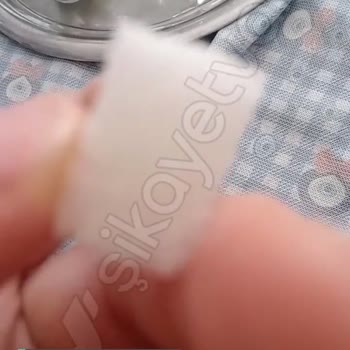 Petek Şeker İçinde Beyaz Bir Şey Var!