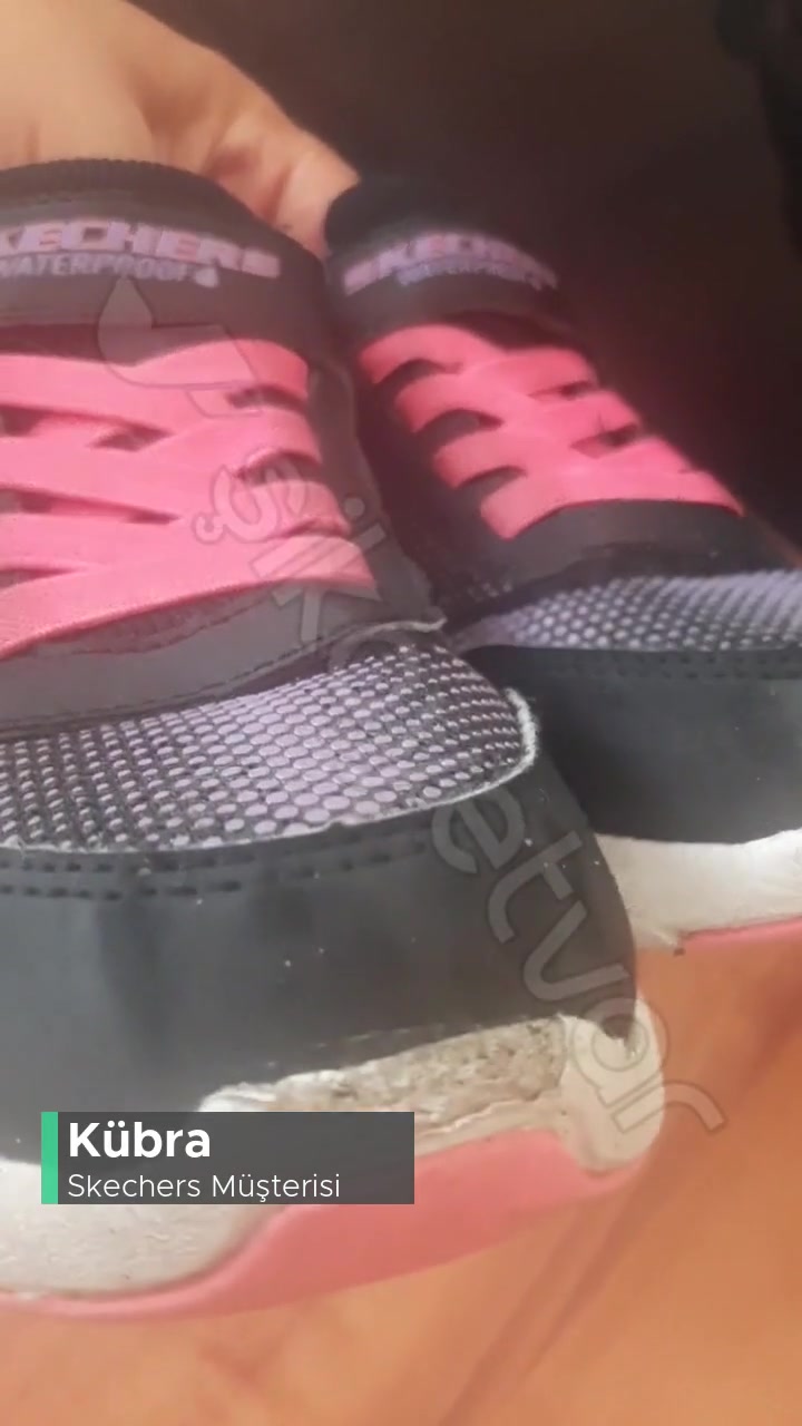 Skechers Çocuk Ayakkabısı Kopuyor videonun kapak resmi