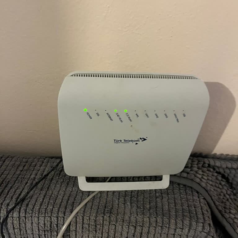 İnternet Kesintisi Ve Yetersiz Müşteri Hizmeti
