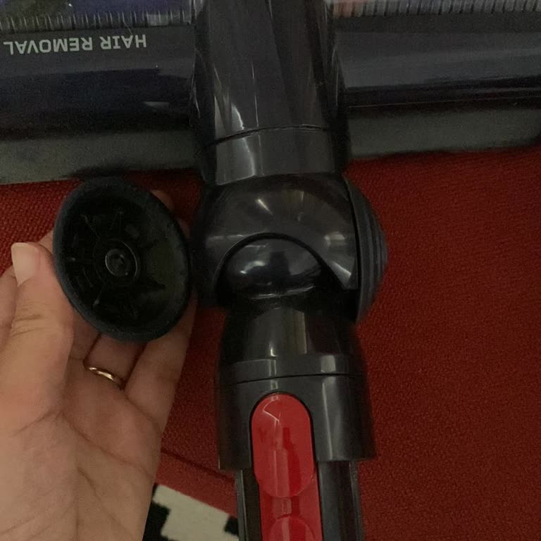 Dyson Süpürge Başlık Sorunu Ve Zayıf Müşteri Hizmetleri Deneyimi