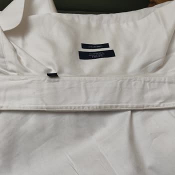 Düğün Sabahı Hayal Kırıklığı: Kullanılmış Gömlek Şoku