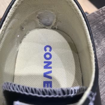 Converse Shoes Torn Within a Year – No Support from Converse