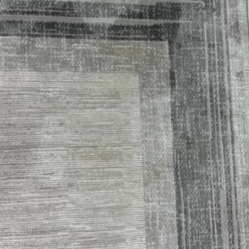 Halıdaki Sarı Lekeler Ve Satıcının İlgisizliği