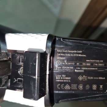 Kırılan Süpürge Başlığı Ve Ücretli Servis Sorunu