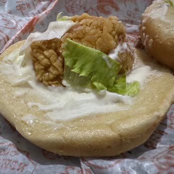 Reklamla Alakasız Tavuksuz Sandviç Şoku